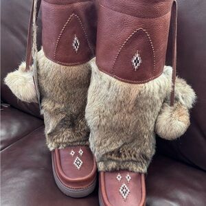 Manitobah Mukluks Brown Leather & Fur Waterproof Boots